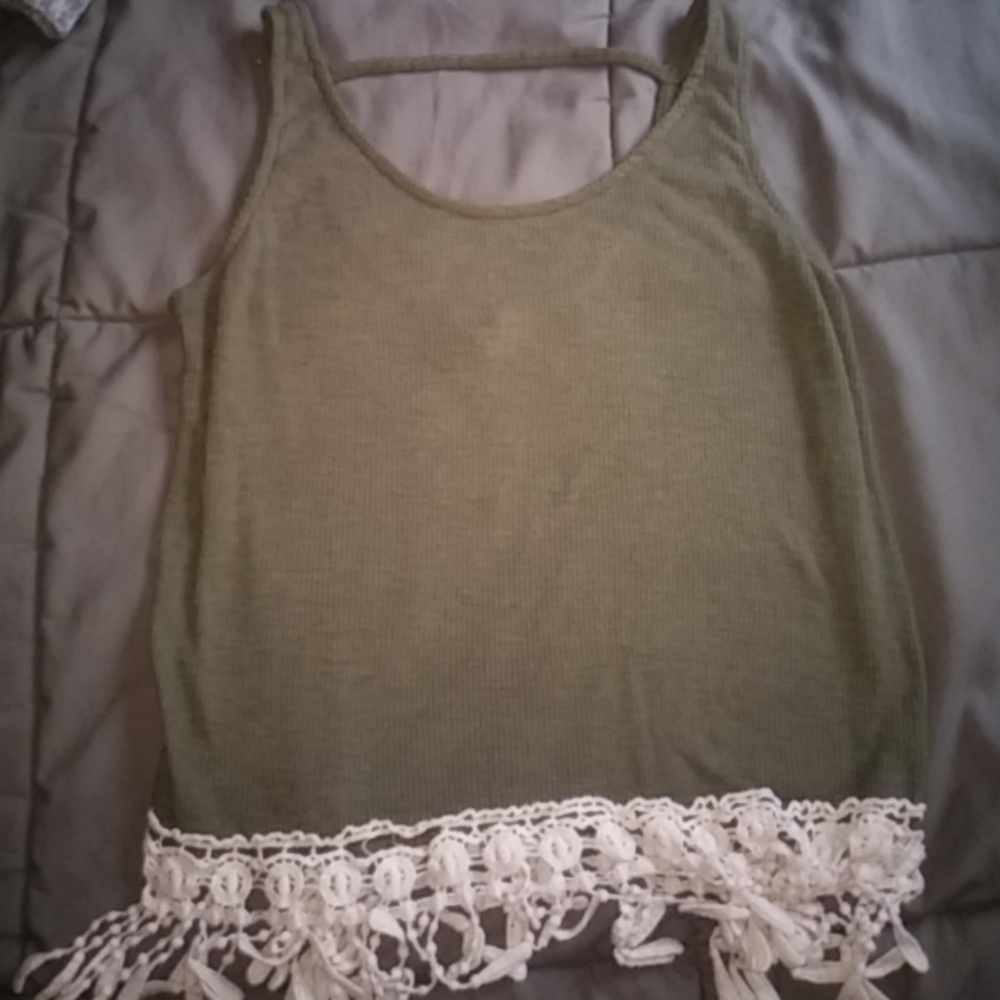 Crop top